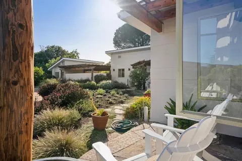 Exterior - 27690 Central Dr, Los Altos Hills, CA 94022 photo 3 of 22