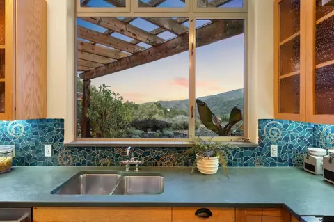 Kitchen - 27690 Central Dr, Los Altos Hills, CA 94022 photo 4 of 5