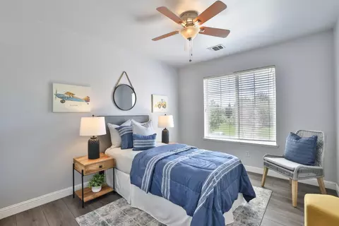 Bedroom - 887 Martiri Dr, Gilroy, CA 95020 photo 2 of 3