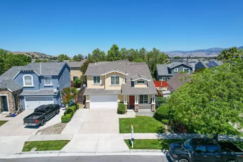 View/Area - 887 Martiri Dr, Gilroy, CA 95020 photo 1 of 13
