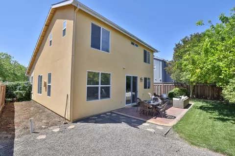 Exterior - 887 Martiri Dr, Gilroy, CA 95020 photo 5 of 9