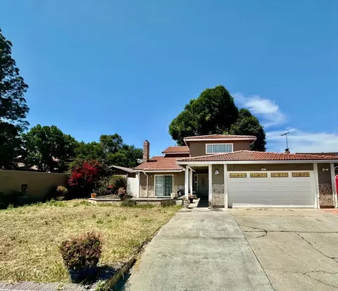 3261 Everdale Dr, San Jose, CA 95148