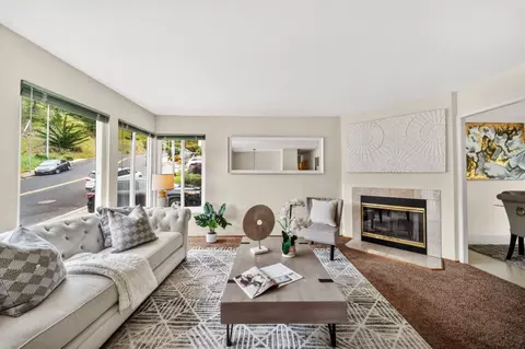 Living - 1287 Lerida Way, Pacifica, CA 94044 photo 5 of 10