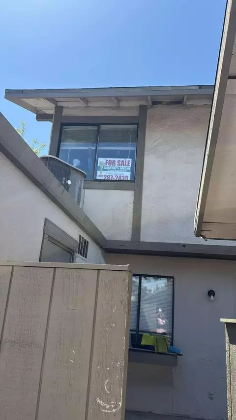 4747 N Woodrow Ave 122, Fresno, CA 93726