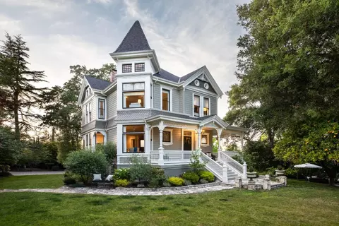 2275 Amherst St, Palo Alto, CA 94306