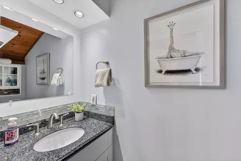 Bath - 630 Encino, Aptos, CA 95003 photo 3 of 3