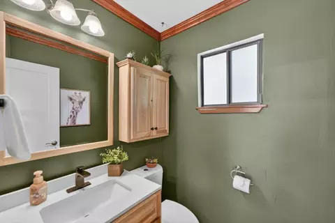 Bath - 630 Encino, Aptos, CA 95003 photo 1 of 3
