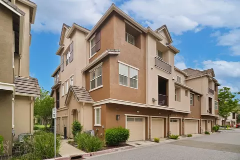 1099 Westbury Dr, San Jose, CA 95131
