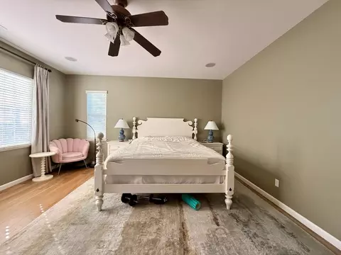 Bedroom - Eagle Ridge Dr, Gilroy, CA 95020 photo 2 of 5