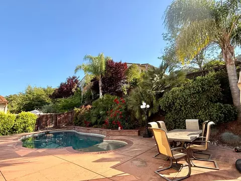 Exterior - Eagle Ridge Dr, Gilroy, CA 95020 photo 5 of 6