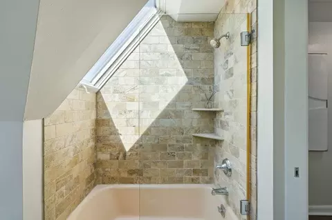 Bath - 960 Keeler Ave, Berkeley, CA 94708 photo 2 of 3