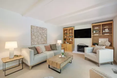 Living - 174 Preston Dr, Mountain View, CA 94040 photo 3 of 5