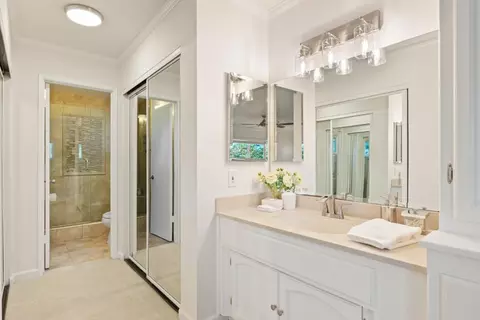 Bath - 174 Preston Dr, Mountain View, CA 94040 photo 4 of 5