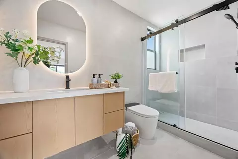 Bath - 71 Blake St, San Francisco, CA 94118 photo 1 of 3