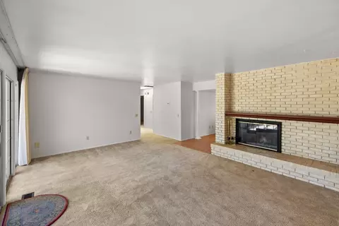 Living - 20250 Palou Dr, Salinas, CA 93908 photo 2 of 14
