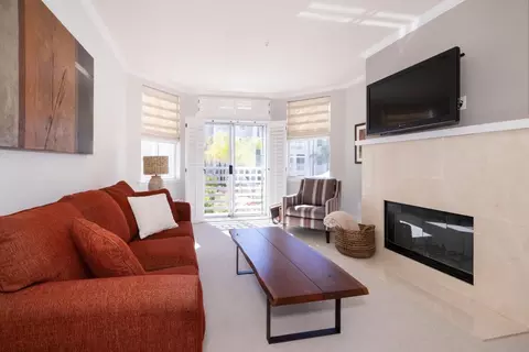 Living - 550 Ortega Ave A214, Mountain View, CA 94040 photo 3 of 5