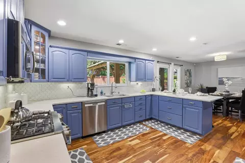 Kitchen - 315 Wall St, Livermore, CA 94550 photo 3 of 4