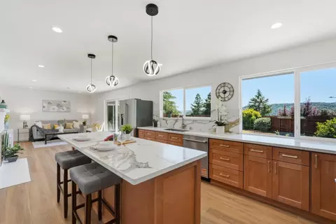 47 Greenfield Dr, Moraga, CA 94556