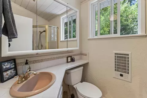 Bath - 21550 Locust Dr, Los Gatos, CA 95033 photo 6 of 7