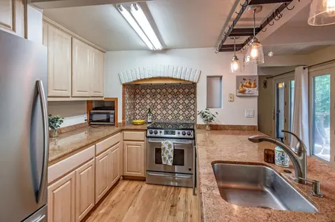 Kitchen - 21550 Locust Dr, Los Gatos, CA 95033 photo 3 of 3