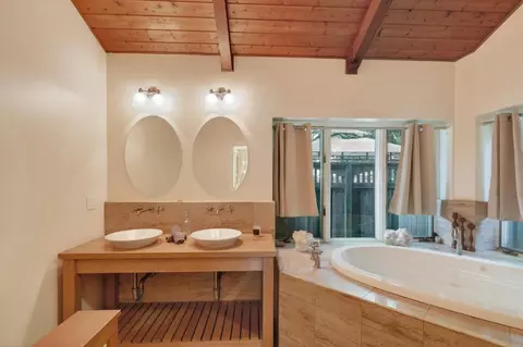Bath - 21550 Locust Dr, Los Gatos, CA 95033 photo 1 of 7