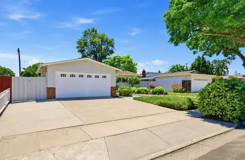 1058 Denver Dr, Campbell, CA 95008