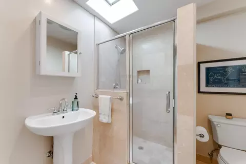 Bath - 233 Wixon Ave, Aptos, CA 95003 photo 3 of 6