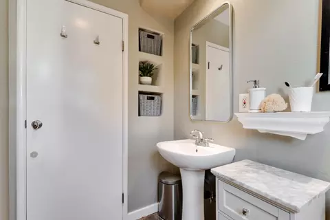 Bath - 233 Wixon Ave, Aptos, CA 95003 photo 1 of 6