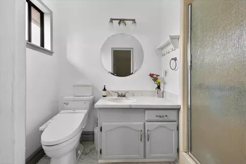 Bath - 251 La Mesa Dr, Salinas, CA 93901 photo 1 of 4
