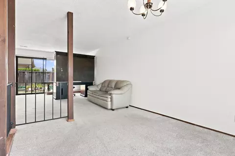 Living - 623 Delta Way, Watsonville, CA 95076 photo 4 of 5