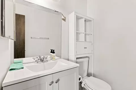 Bath - 623 Delta Way, Watsonville, CA 95076 photo 1 of 4