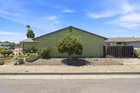 Exterior - 623 Delta Way, Watsonville, CA 95076 photo 6 of 7