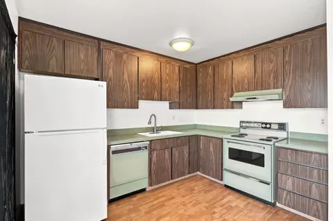 Kitchen - 623 Delta Way, Watsonville, CA 95076 photo 1 of 4