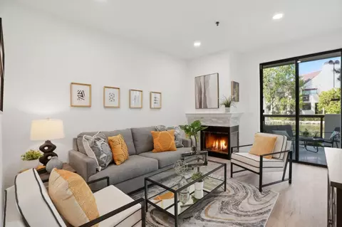 126 Shorebird Cir, Redwood City, CA 94065
