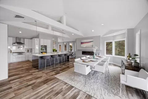 3208 Longfellow Dr, Belmont, CA 94002