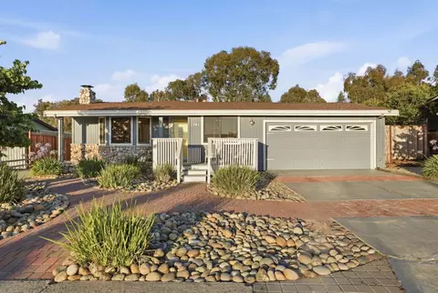 1301 Highland Dr, Hollister, CA 95023