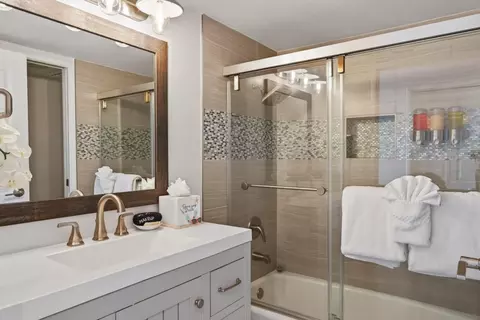 Bath - 100 Seascape Resort Dr, Aptos, CA 95003 photo 1 of 1