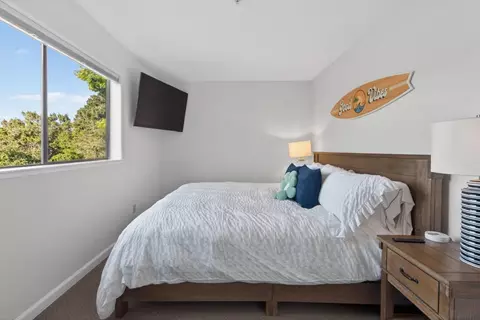 Bedroom - 100 Seascape Resort Dr, Aptos, CA 95003 photo 2 of 2