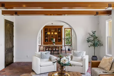 Living - 302 Pasadera Dr, Monterey, CA 93940 photo 4 of 5