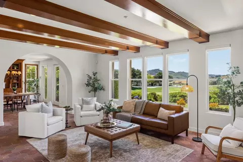 Living - 302 Pasadera Dr, Monterey, CA 93940 photo 3 of 5