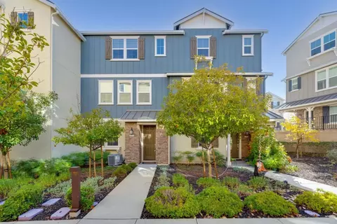 6914 Geyserville St, Dublin, CA 94568
