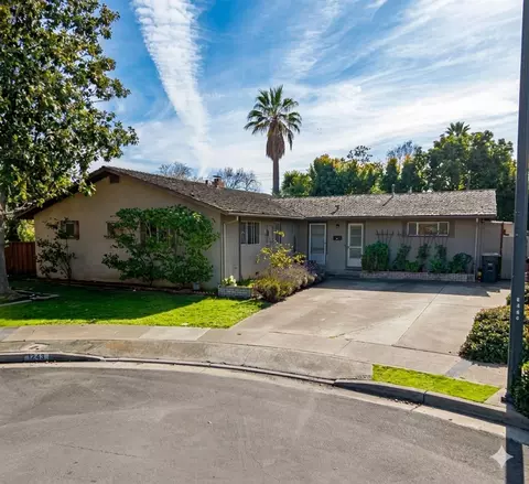 1243 Gooseberry Ct, Sunnyvale, CA 94087