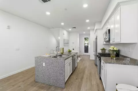 Entry Way - 876 Garden St, Milpitas, CA 95035 photo 1 of 3
