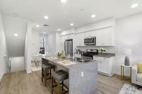 Kitchen - 876 Garden St, Milpitas, CA 95035 photo 2 of 3