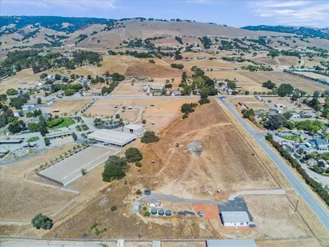View/Area - 2055 Rucker Ave, Gilroy, CA 95020 photo 11 of 17