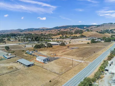 View/Area - 2055 Rucker Ave, Gilroy, CA 95020 photo 2 of 17