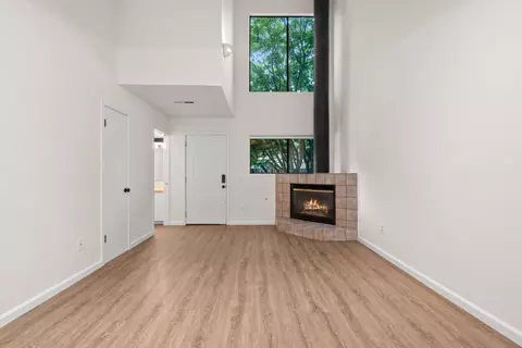 Living - 2042 Bobwhite Ln, Santa Cruz, CA 95065 photo 4 of 11