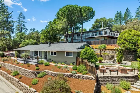 282 Twin Pines Dr, Scotts Valley, CA 95066