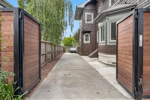 Exterior - 2226 Blake St, Berkeley, CA 94704 photo 17 of 18