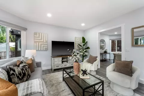 Living - 2226 Blake St, Berkeley, CA 94704 photo 3 of 3